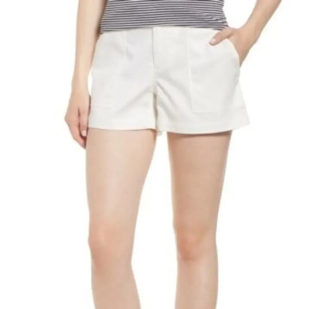Nordstrom Signature Shorts Patch Pocket White